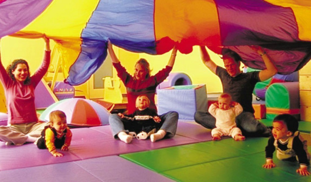 gymboree-paris-aquaboulevard-parachute
