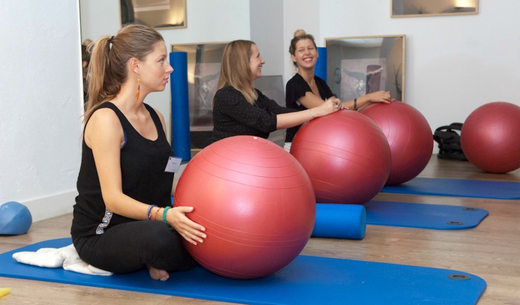 atelier-pilates-prenatal-futures-mamans-rencontre-Paris-Mum-to-be-Party