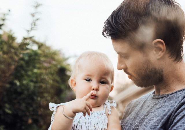 Devenir papa, ce qui change à l’arrivée de bébé