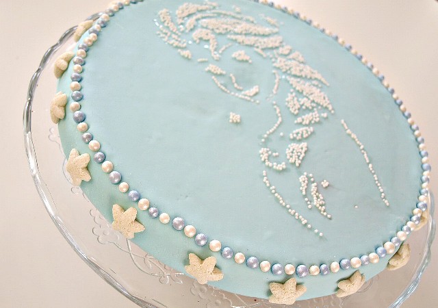 Tuto gâteau d'anniversaire Reine des Neiges facile