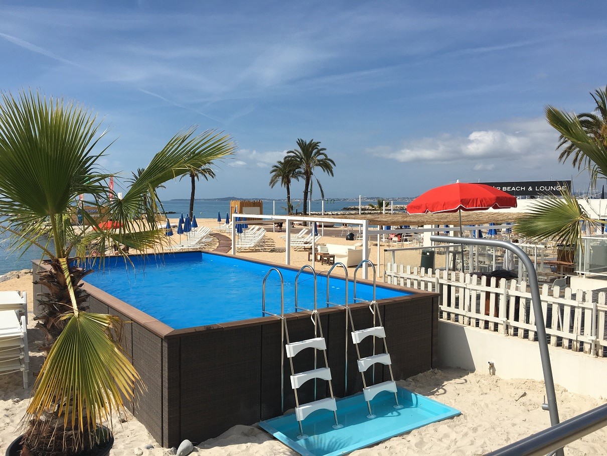 Bay-Star-Beach-holiday-inn-st-laurent-du-var_piscine