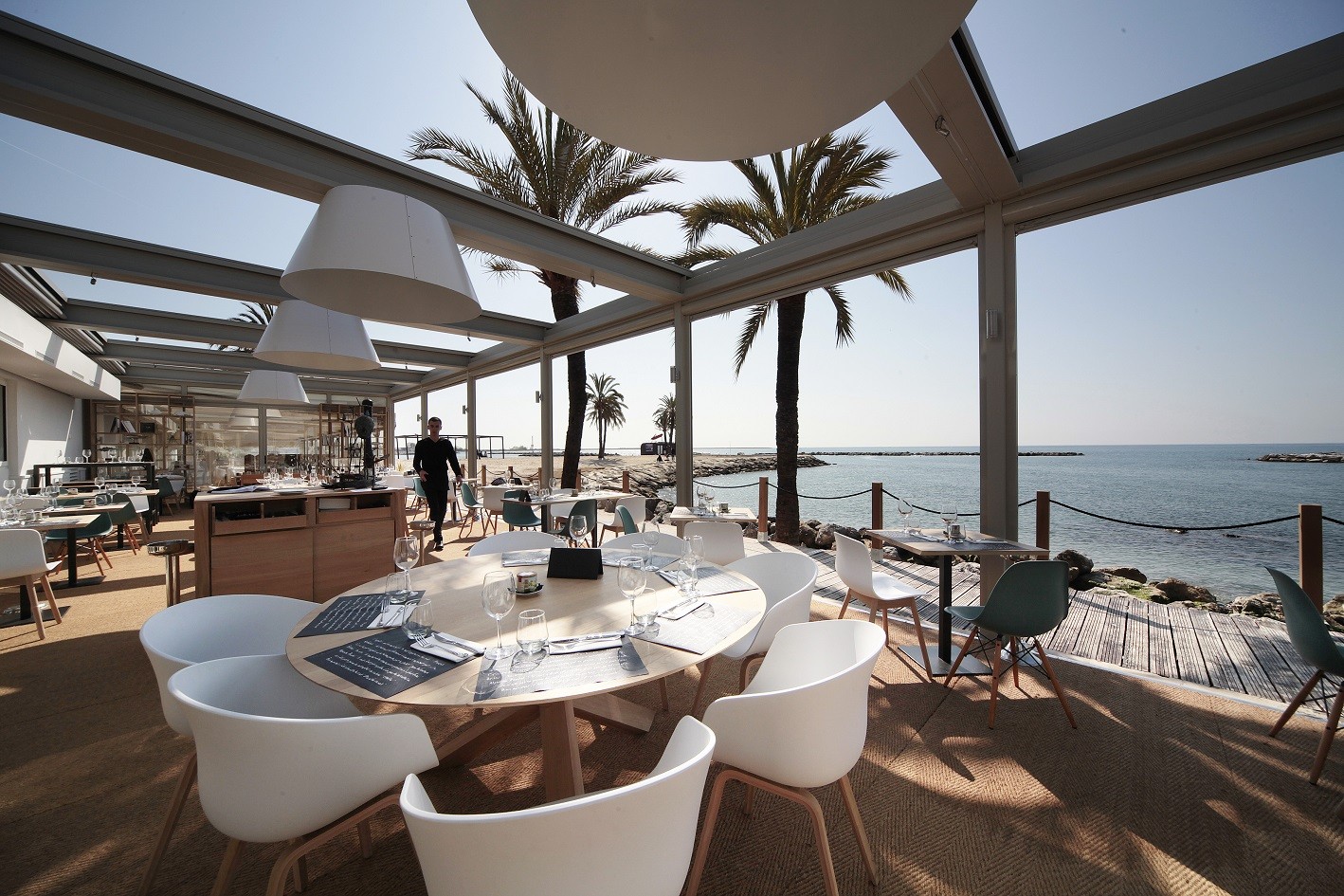 Bay-Star-Cafe-holiday-inn-st-laurent-du-var_restaurant