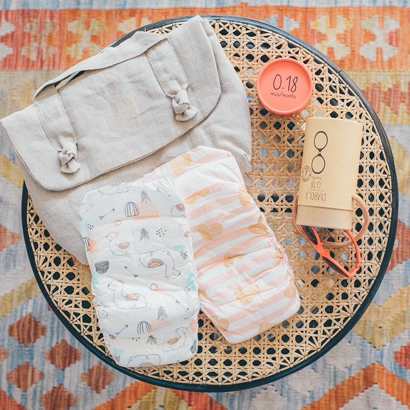 sac-coffret-cadeau-decouverte-printemps-ete-2018-future-maman-couches-joones