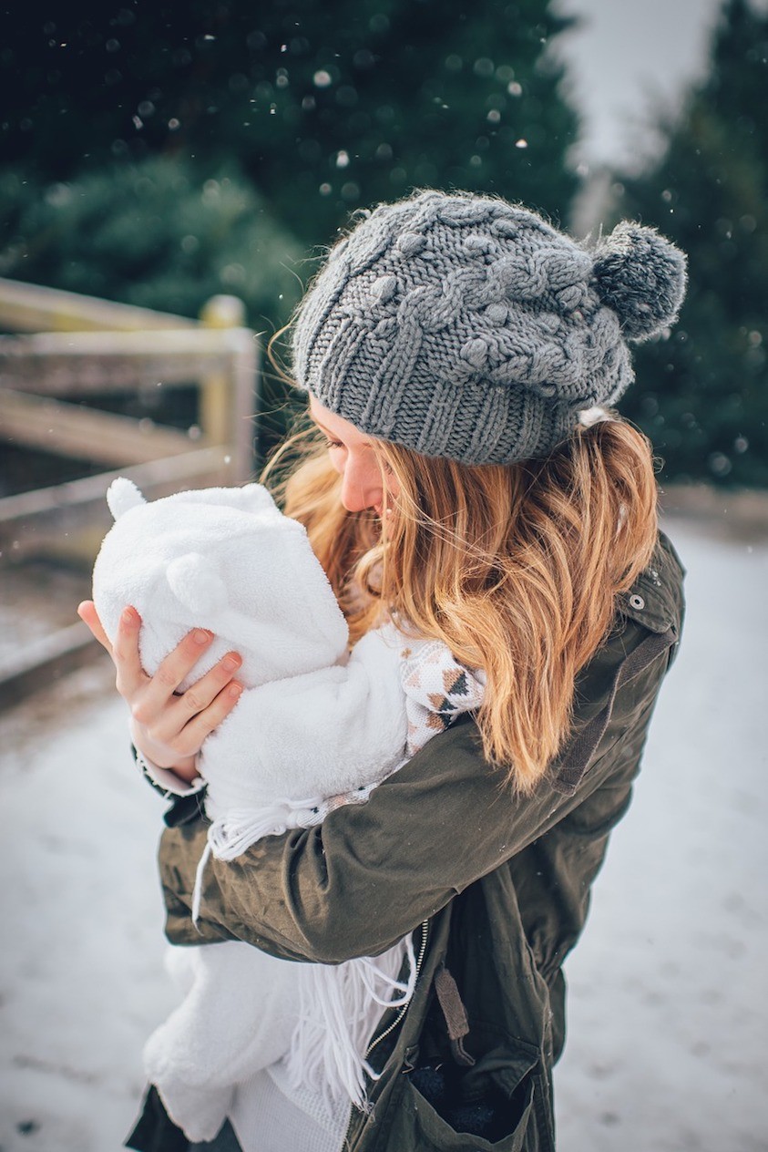 premiere-vacances-montagne-bébé-soins-conseils-astuces