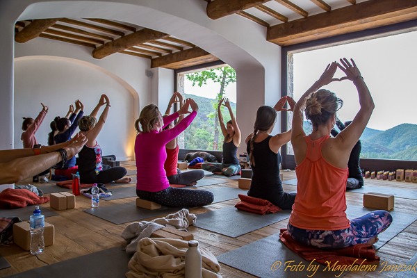 selfcare-retreat-for-women-yoga-class