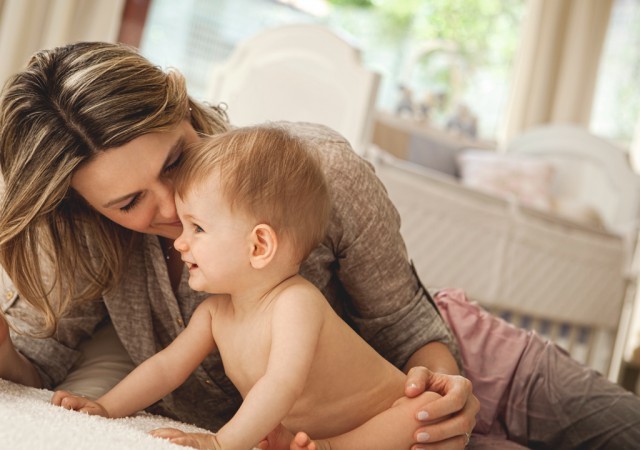 L’huile de massage végétale Mamãe e Bebê de Natura Brasil testée par une jeune maman