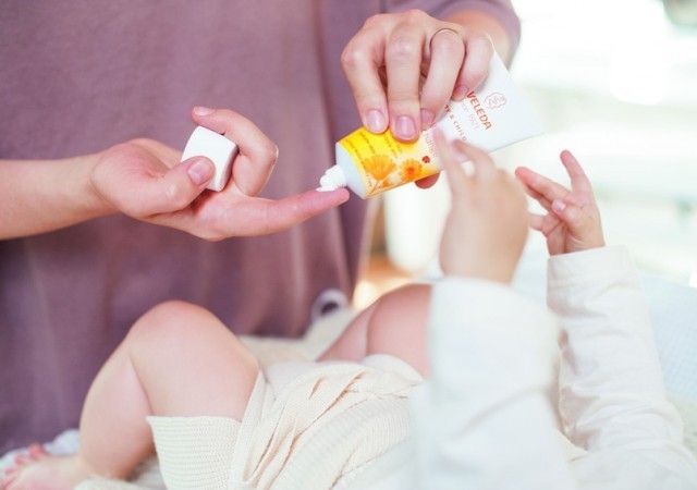 Coffret cadeau soin bébé de Weleda rapidement chez toi