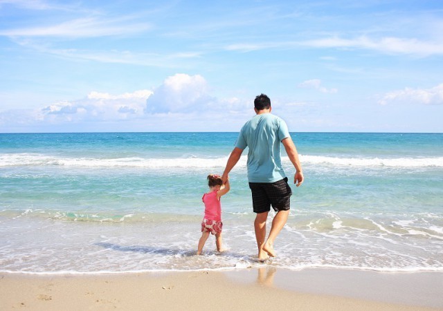 Petits bobos de l’été : comment soigner mon bébé ?