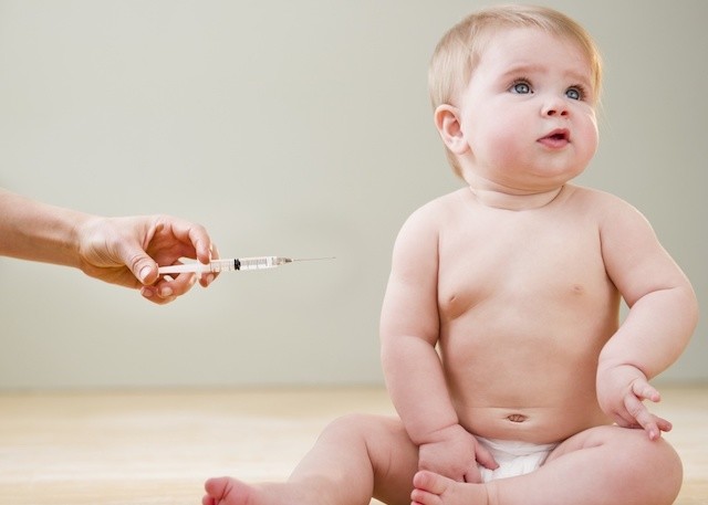 La vaccination du nourrisson entre obligation et principe de précaution
