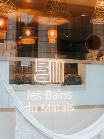 Spa soins massage enfant Paris Les Bains du Marais