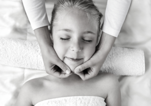 Spa soin visage massage enfant Paris Les Bains du Marais